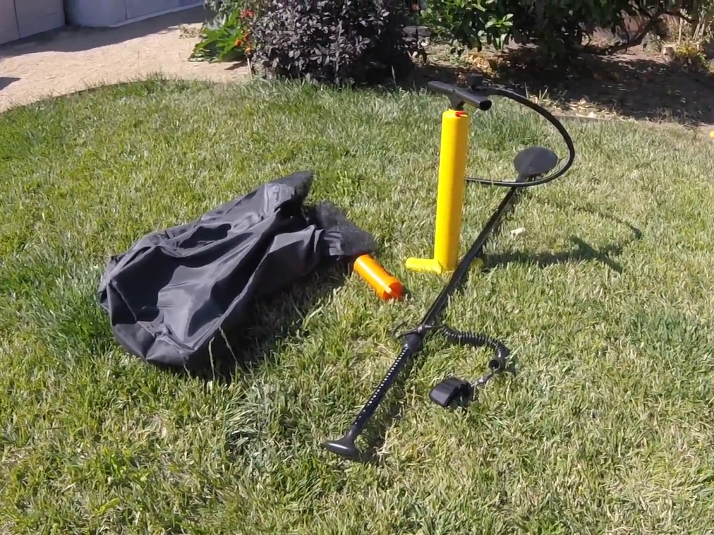 Goplus 11′ Inflatable Stand Up Paddle Board Package Review Paddle